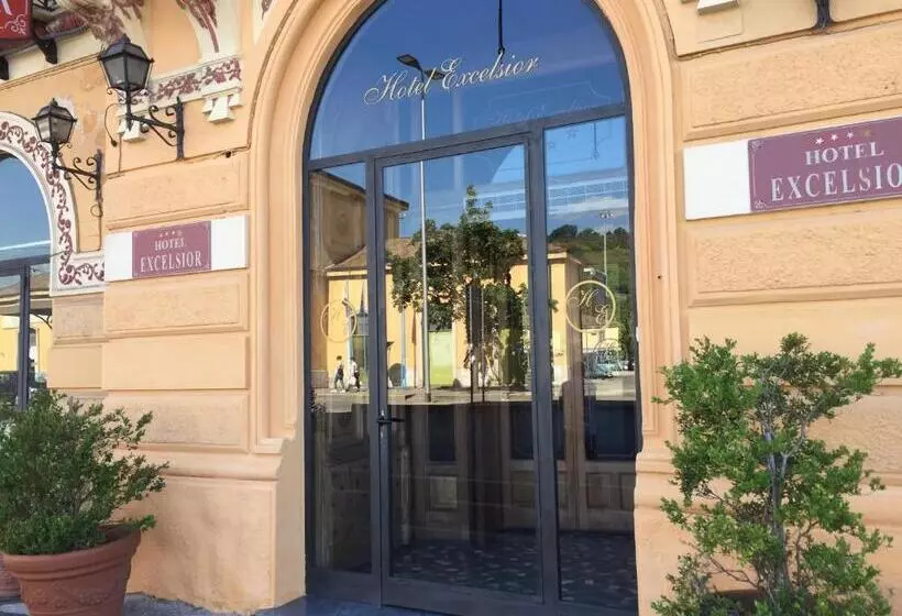 هتل Excelsior
