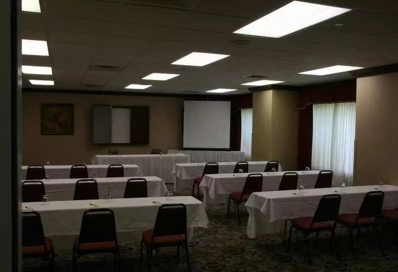 Grand Plaza Hotel Branson