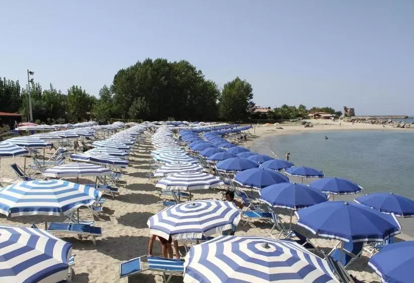 Отель Green Garden Club