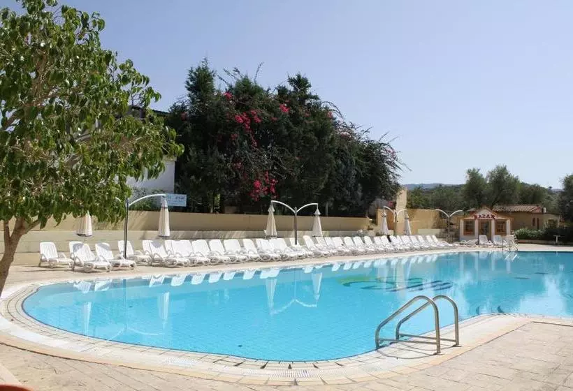 Отель Green Garden Club