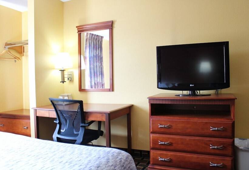 هتل Hometown Inn & Suites