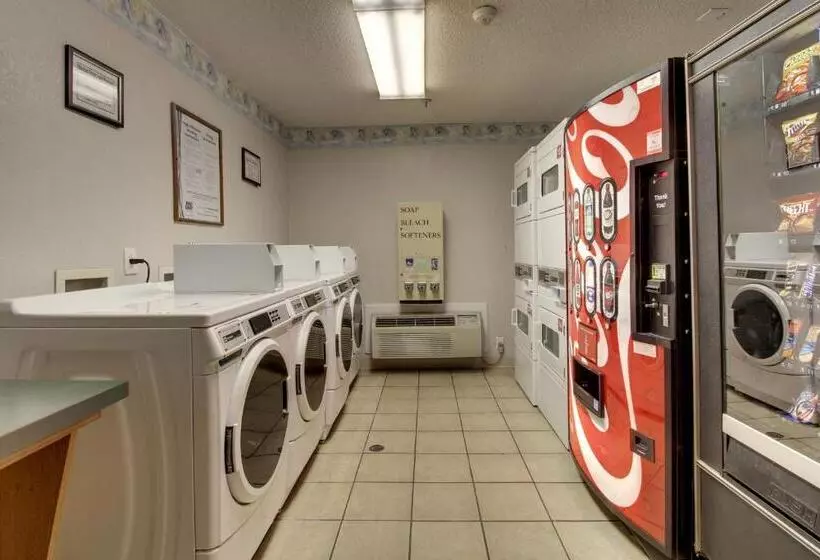 酒店 Intown Suites Extended Stay Murfreesboro Tn   Mtsu