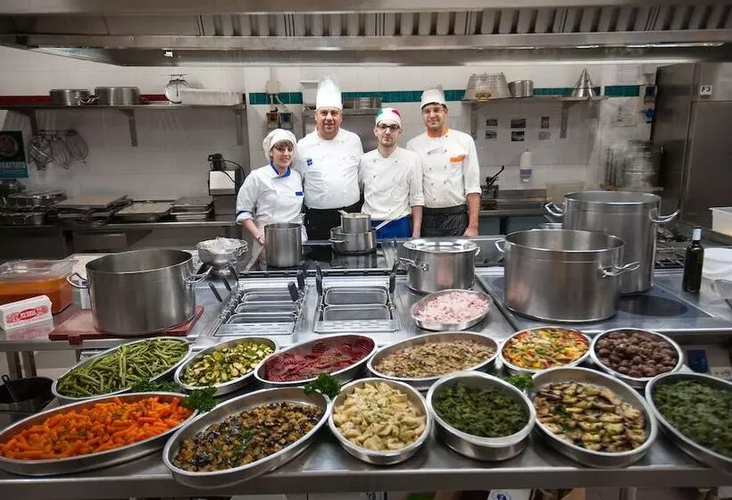 Joli Park Hotel   Caroli Hotels