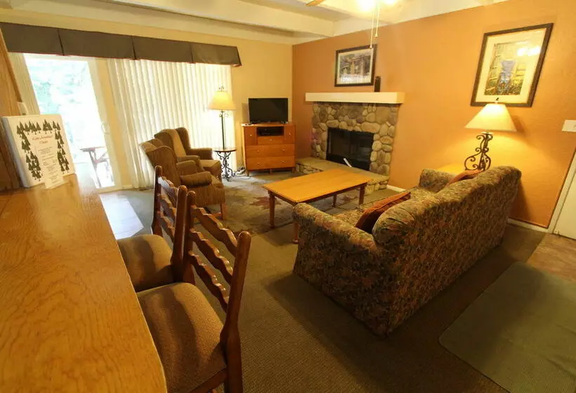 酒店 Lake Arrowhead Chalets