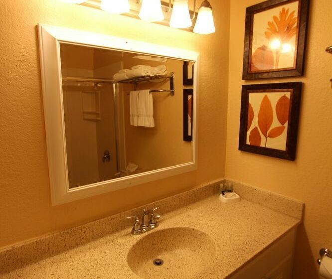 ホテル Lake Arrowhead Chalets