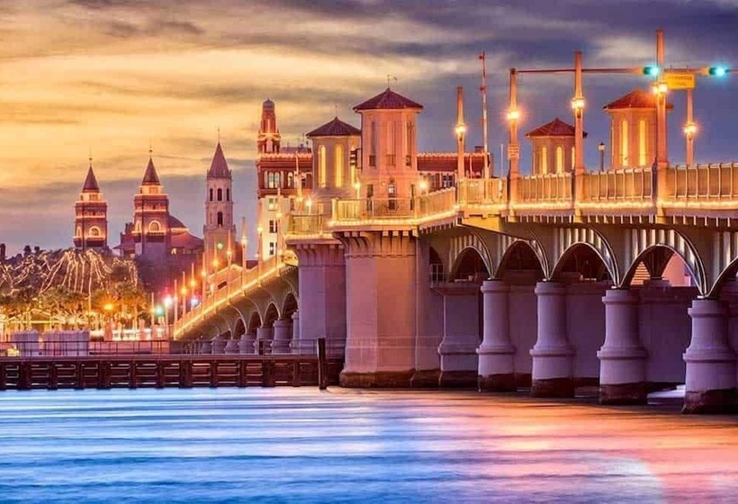 Отель Ocean Sands Beach Boutique Inn 1 Acre Private Beach St Augustine Historic 2 Miles Shuttle With Downt