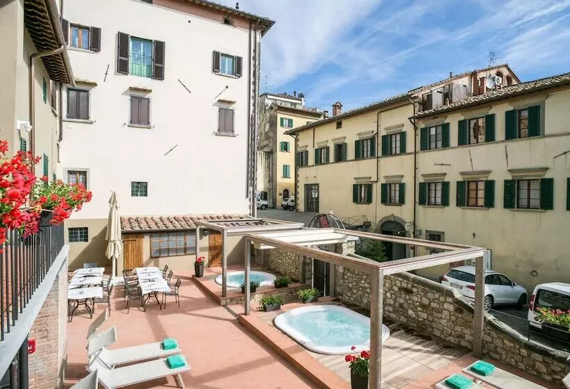 酒店 Palazzo Leopoldo Dimora Storica & Spa