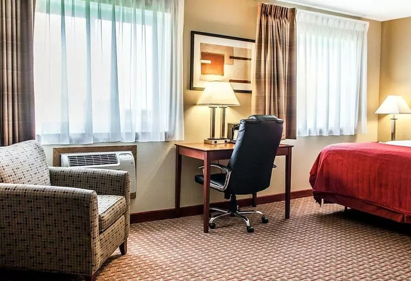 酒店 Quality Inn & Suites Davenport Near I 80