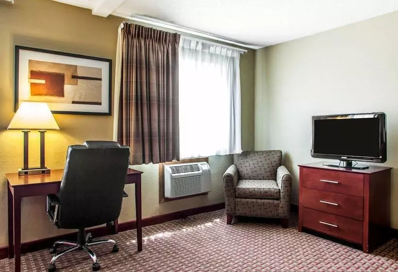 酒店 Quality Inn & Suites Davenport Near I 80