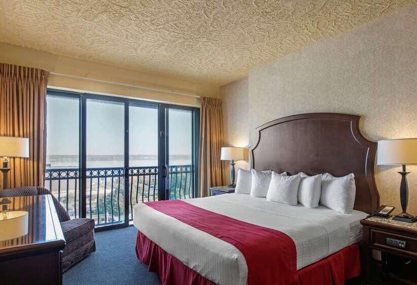 Shoreline Inn & Conference Center, Ascend Hotel Collection