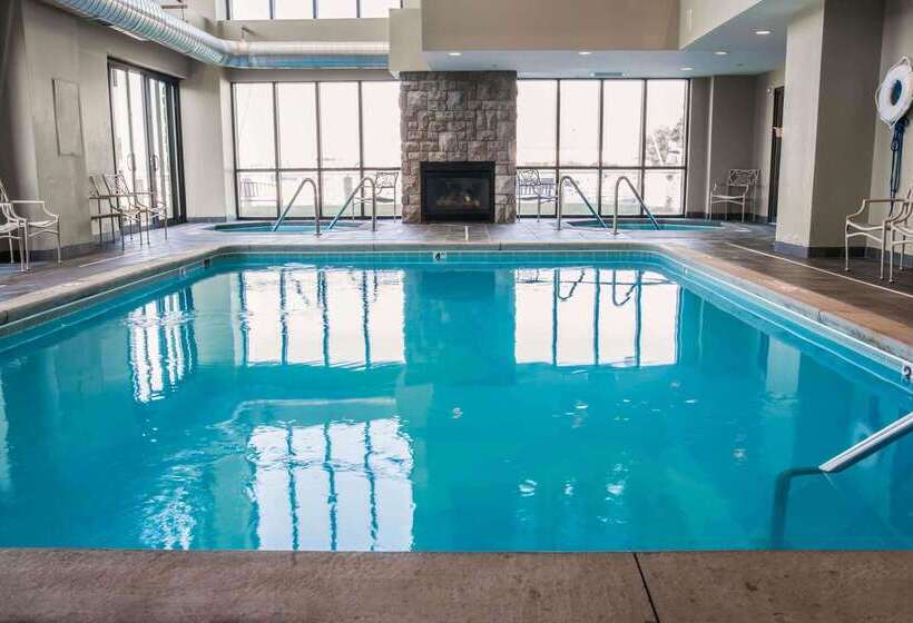 Shoreline Inn & Conference Center, Ascend Hotel Collection