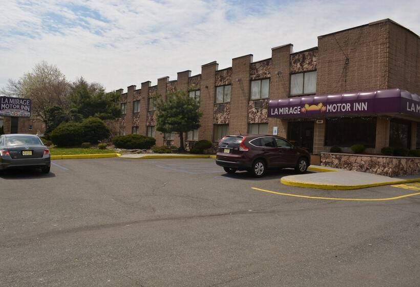 酒店 Travelodge By Wyndham Avenel Woodbridge