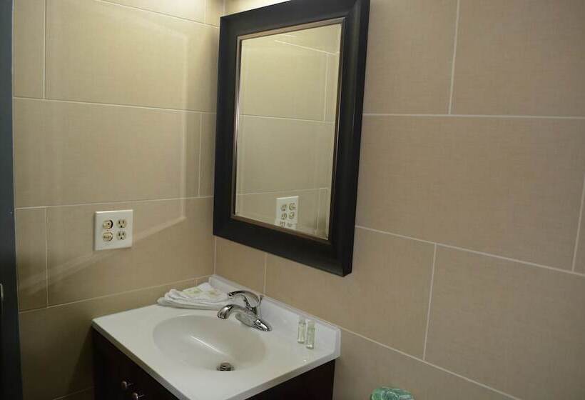 酒店 Travelodge By Wyndham Avenel Woodbridge