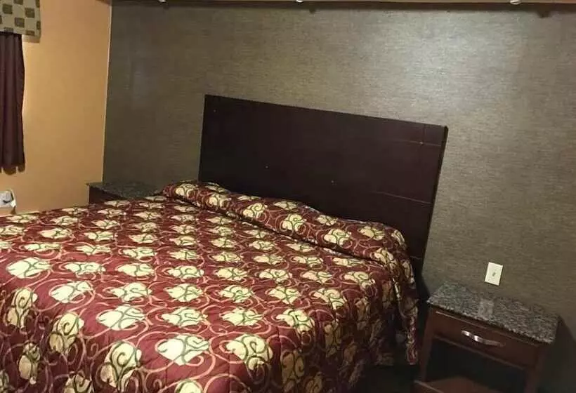 בית מלון כפרי Travelodge By Wyndham Avenel Woodbridge