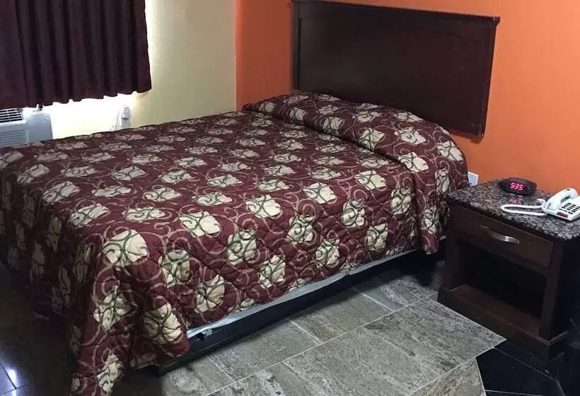 בית מלון כפרי Travelodge By Wyndham Avenel Woodbridge