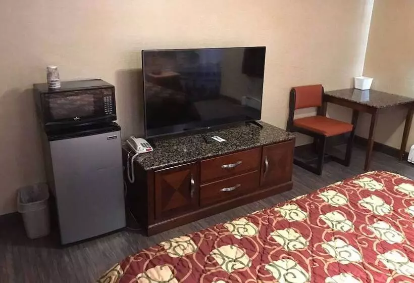 בית מלון כפרי Travelodge By Wyndham Avenel Woodbridge