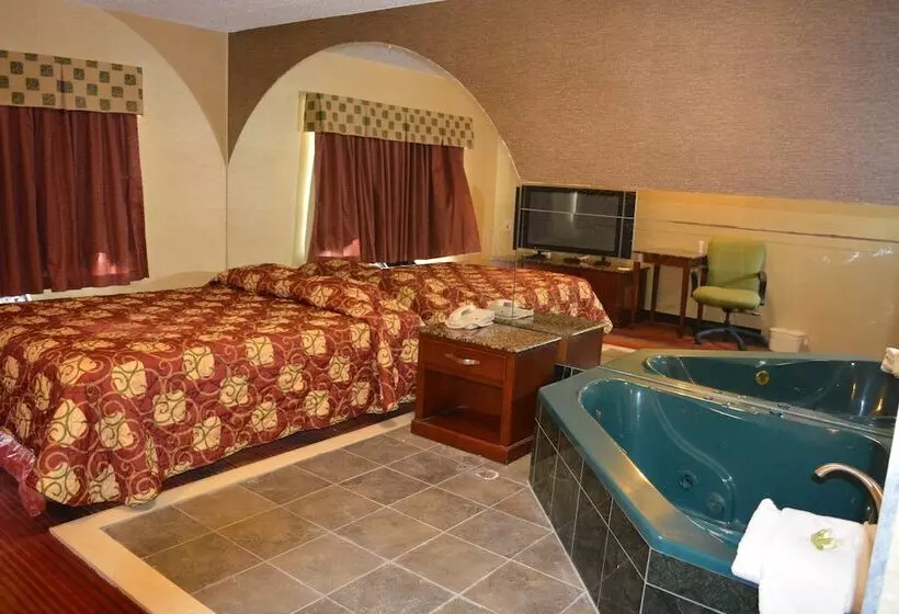 בית מלון כפרי Travelodge By Wyndham Avenel Woodbridge