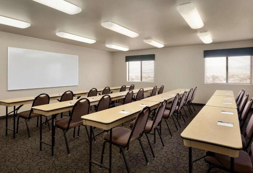 בית מלון כפרי Travelodge By Wyndham Milford