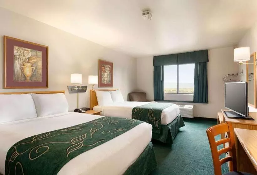 فندق Travelodge By Wyndham Milford