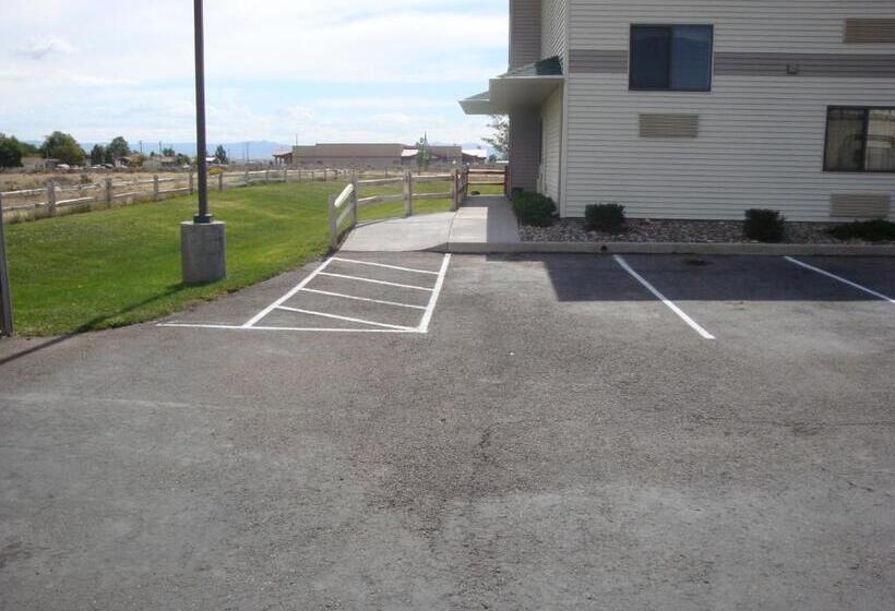 בית מלון כפרי Travelodge By Wyndham Milford