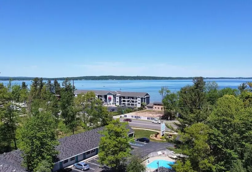 Hotelli Traverse Bay Inn