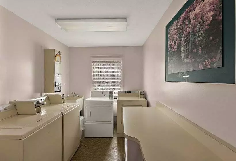 Hotelli Traverse Bay Inn