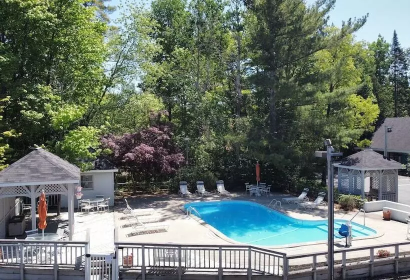 Hotelli Traverse Bay Inn