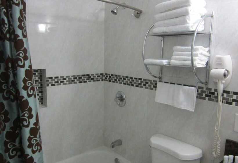 Little Boy Blue Motel