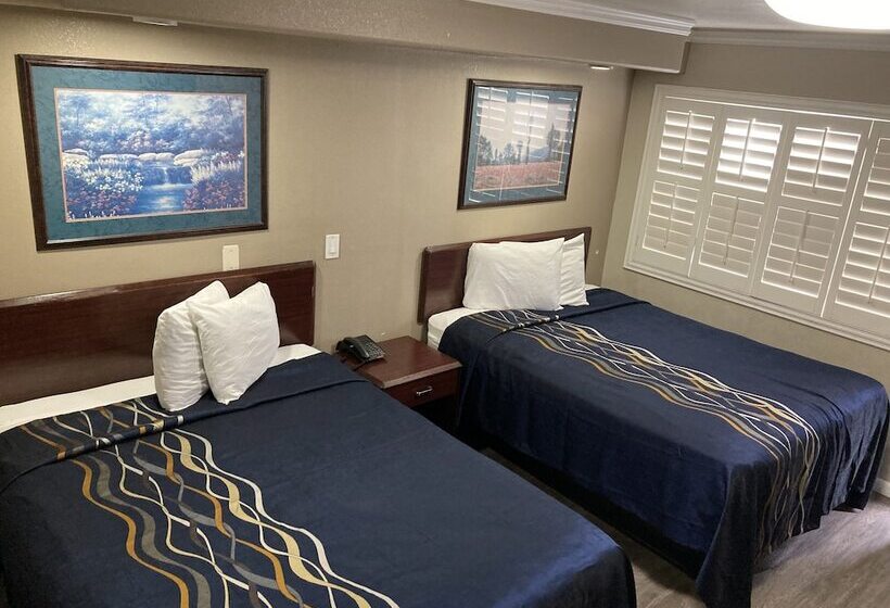 Little Boy Blue Motel