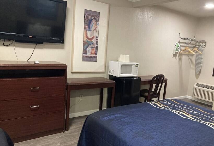 Little Boy Blue Motel