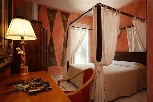 Hotel Venice  Villa Dori