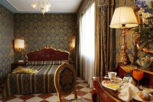 Hotel Venice  Villa Dori