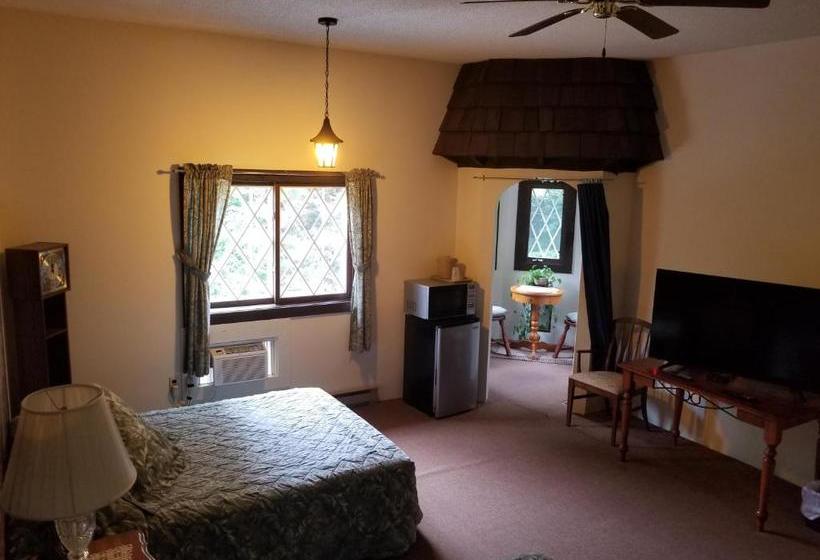 민박 Kancamagus Swift River Inn