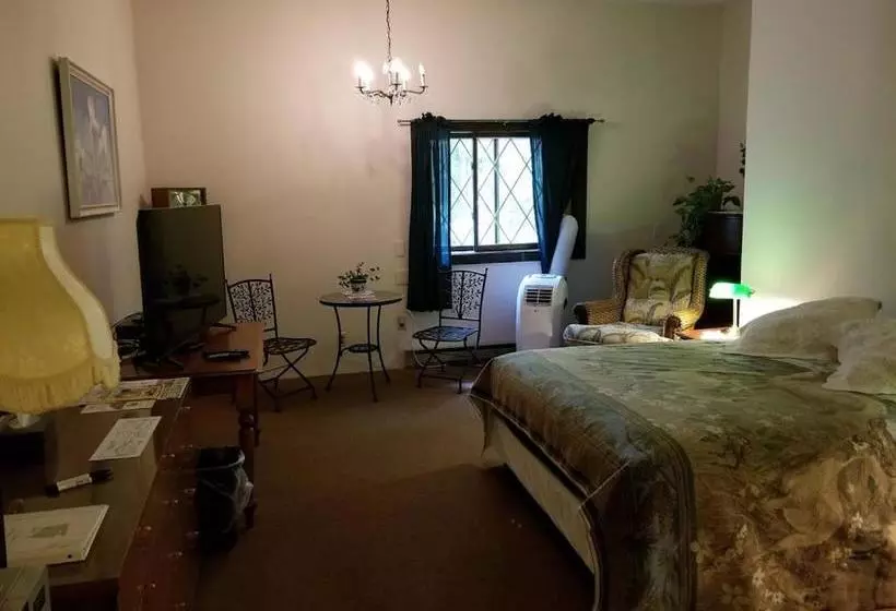 Aamiaismajoitus (B&B) Kancamagus Swift River Inn