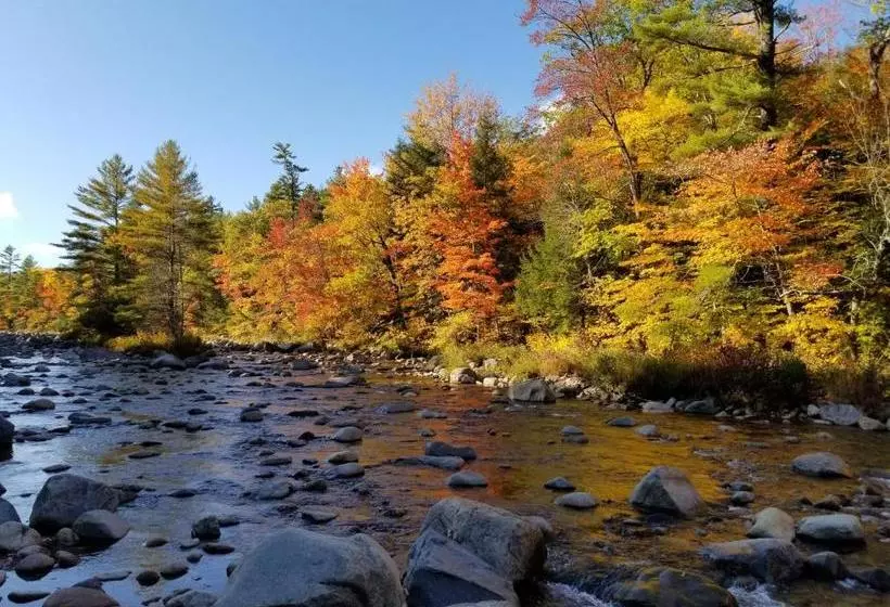 Aamiaismajoitus (B&B) Kancamagus Swift River Inn