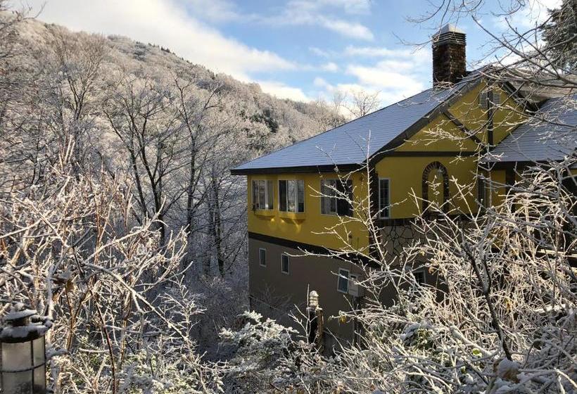 Bed and Breakfast Skiholic By Tsh