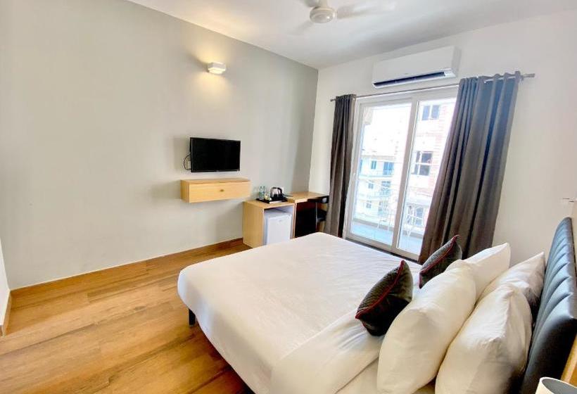 בית מלון כפרי Amigos Candolim Beach