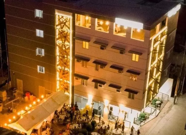 Hotelli Belltower Csheli Suites Bantay   Vigan