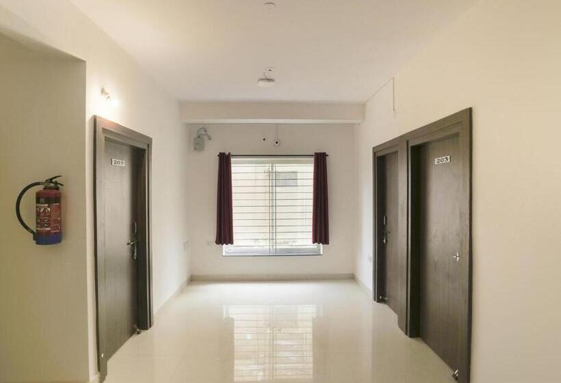 هتل O Prashant Villa