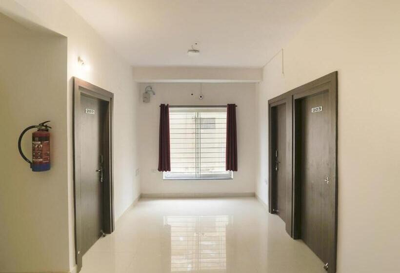 هتل O Prashant Villa