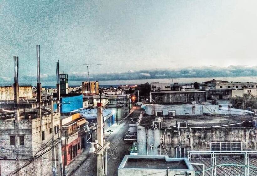 هتل کپسول Verano Azul