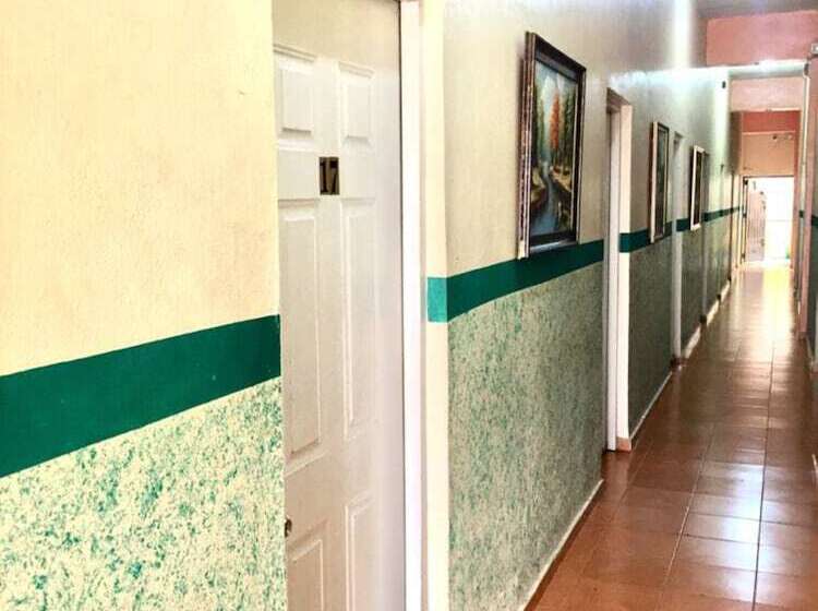 هتل کپسول Verano Azul