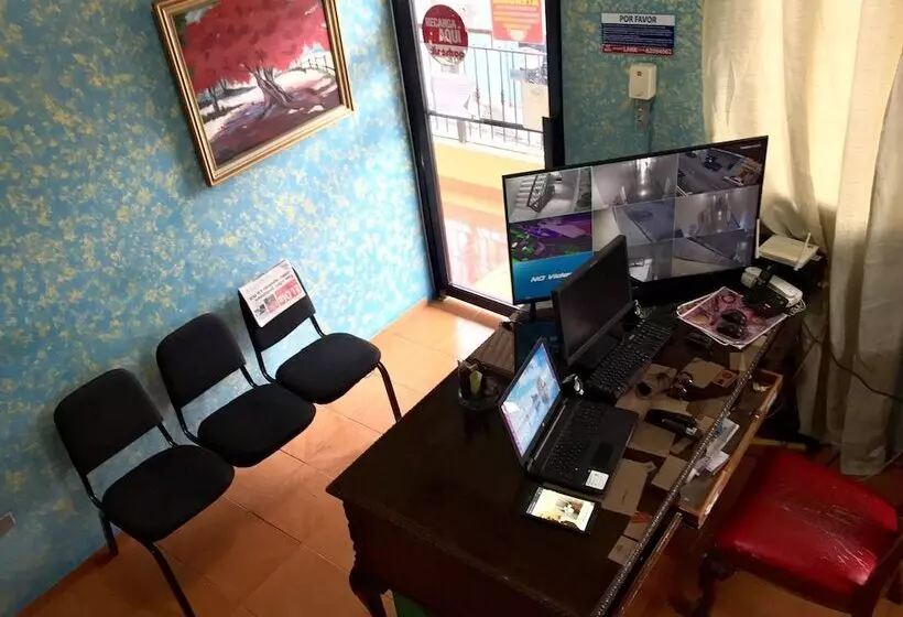 هتل کپسول Verano Azul