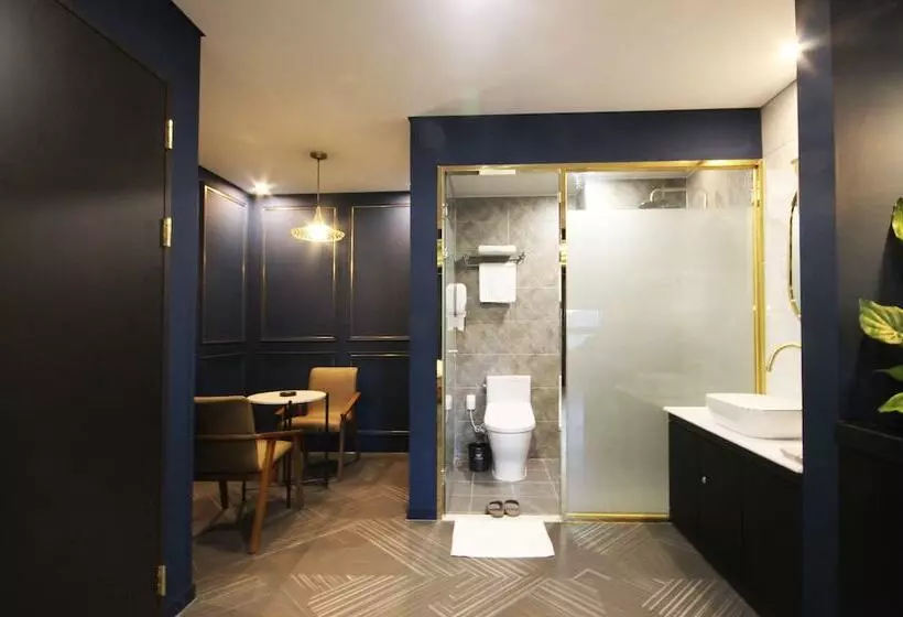 هتل Amare