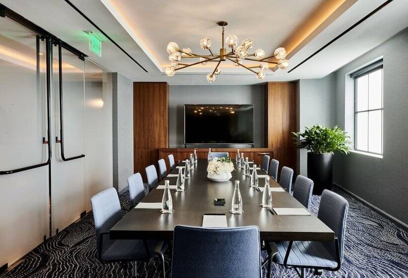 Daxton Hotel Birmingham, Curio Collection By Hilton