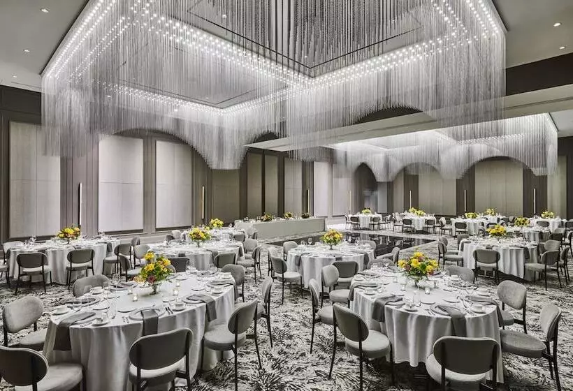 Daxton Hotel Birmingham, Curio Collection By Hilton