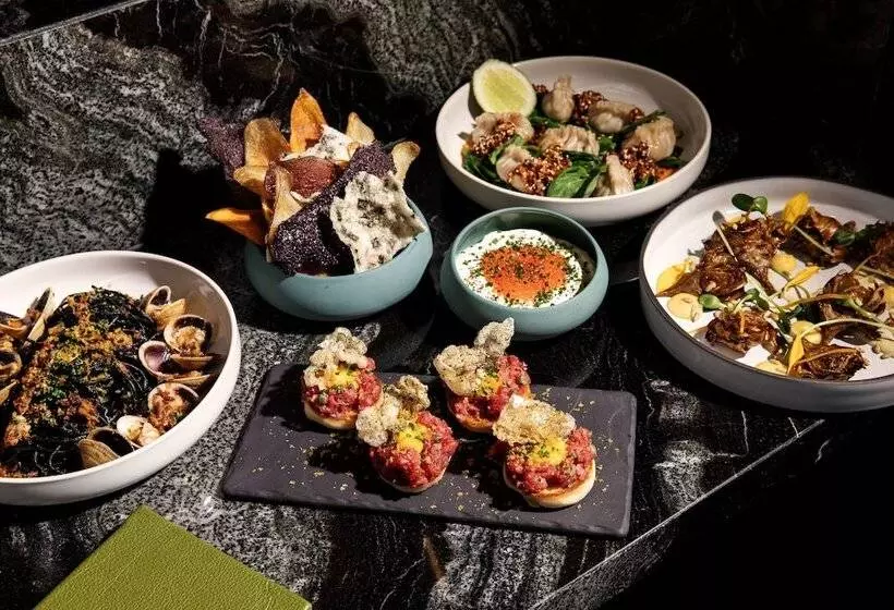 Daxton Hotel Birmingham, Curio Collection By Hilton