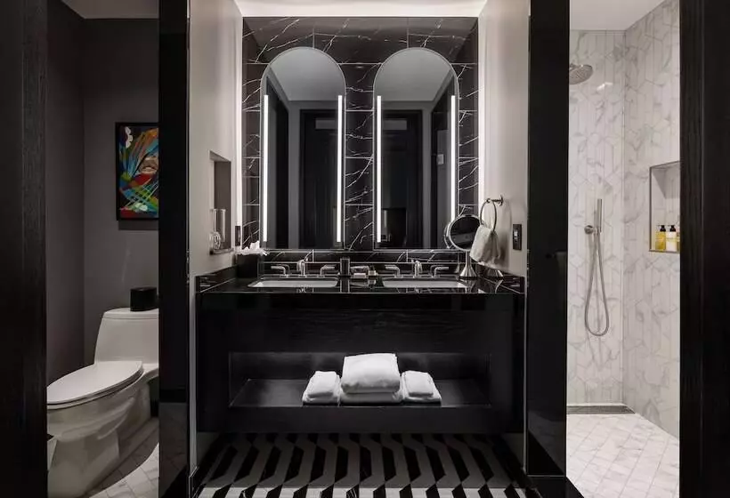 Daxton Hotel Birmingham, Curio Collection By Hilton