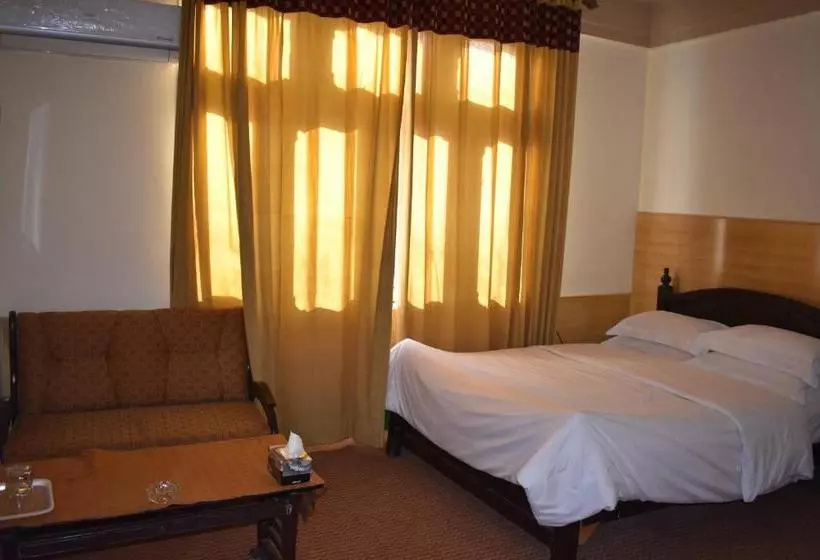 هتل Grand Continental