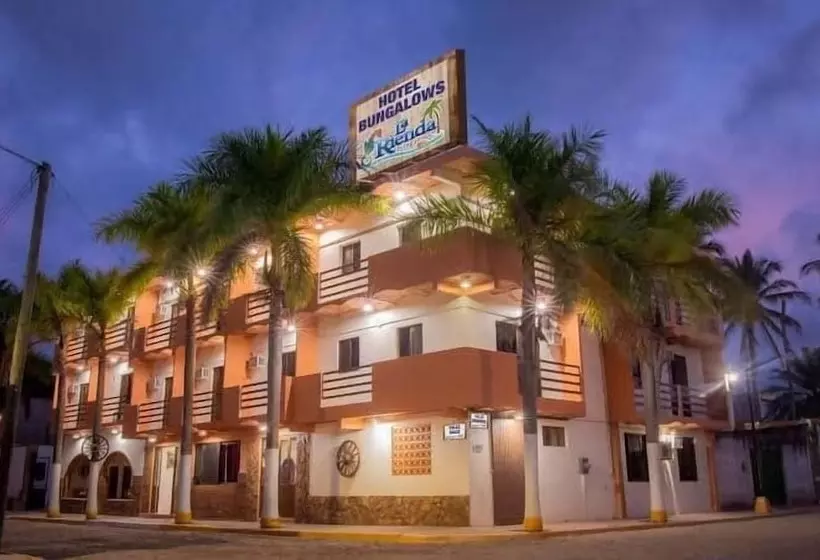 ホテル Bungalows La Rienda Guayabitos